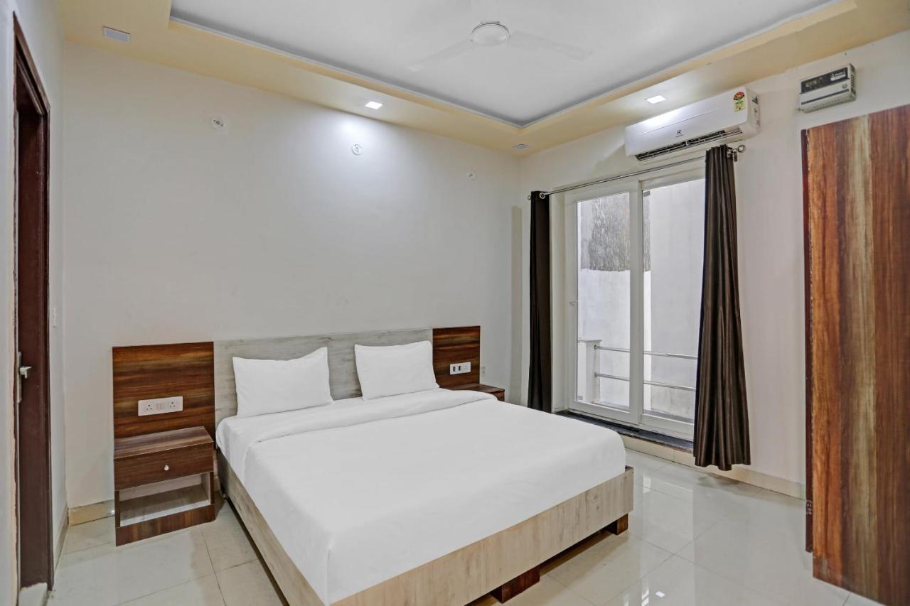 Hotel O Expo View Near Pvr Ansal Plaza Greater Noida Exterior foto