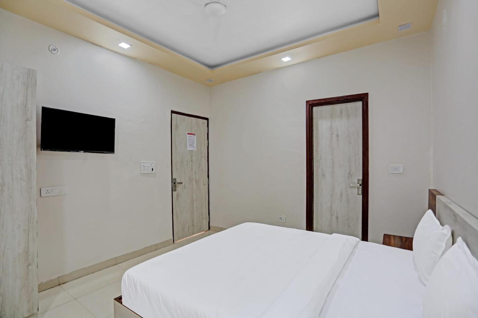 Hotel O Expo View Near Pvr Ansal Plaza Greater Noida Exterior foto